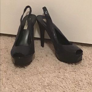 NEW Vera Wang Simply Vera High Heels